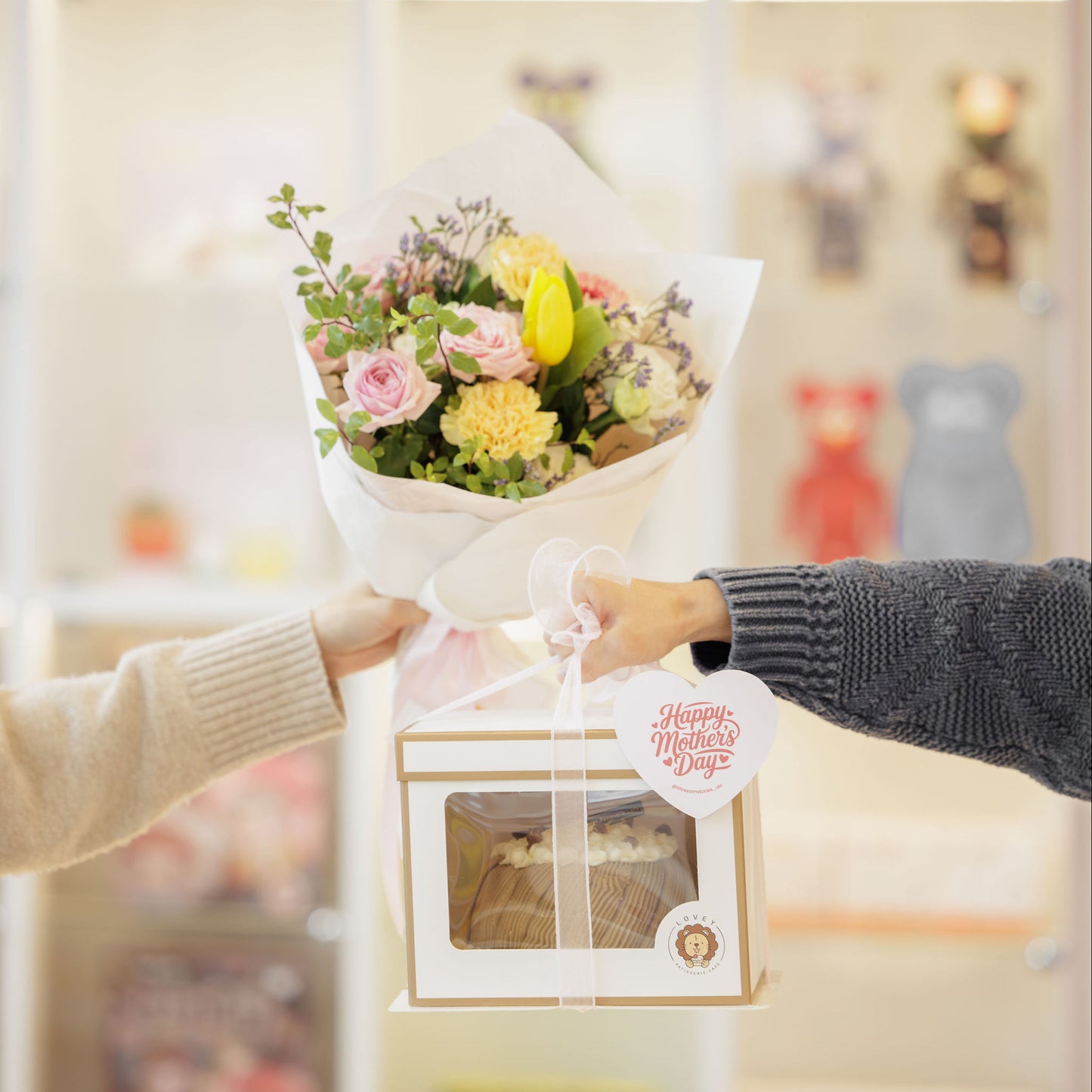 Cake and Bloom Mother’s Day Set