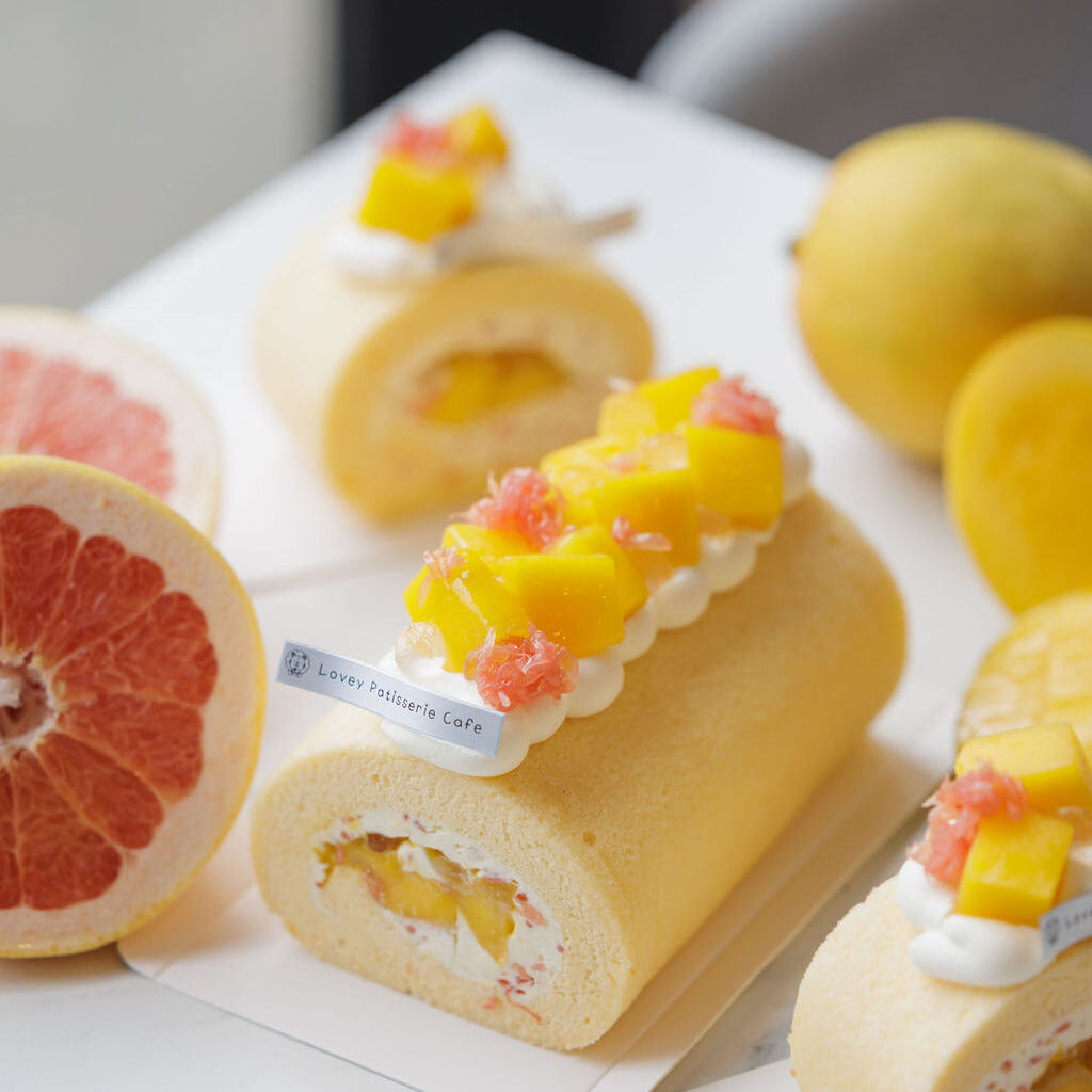 Fresh Mango Grapefruit Swiss Roll