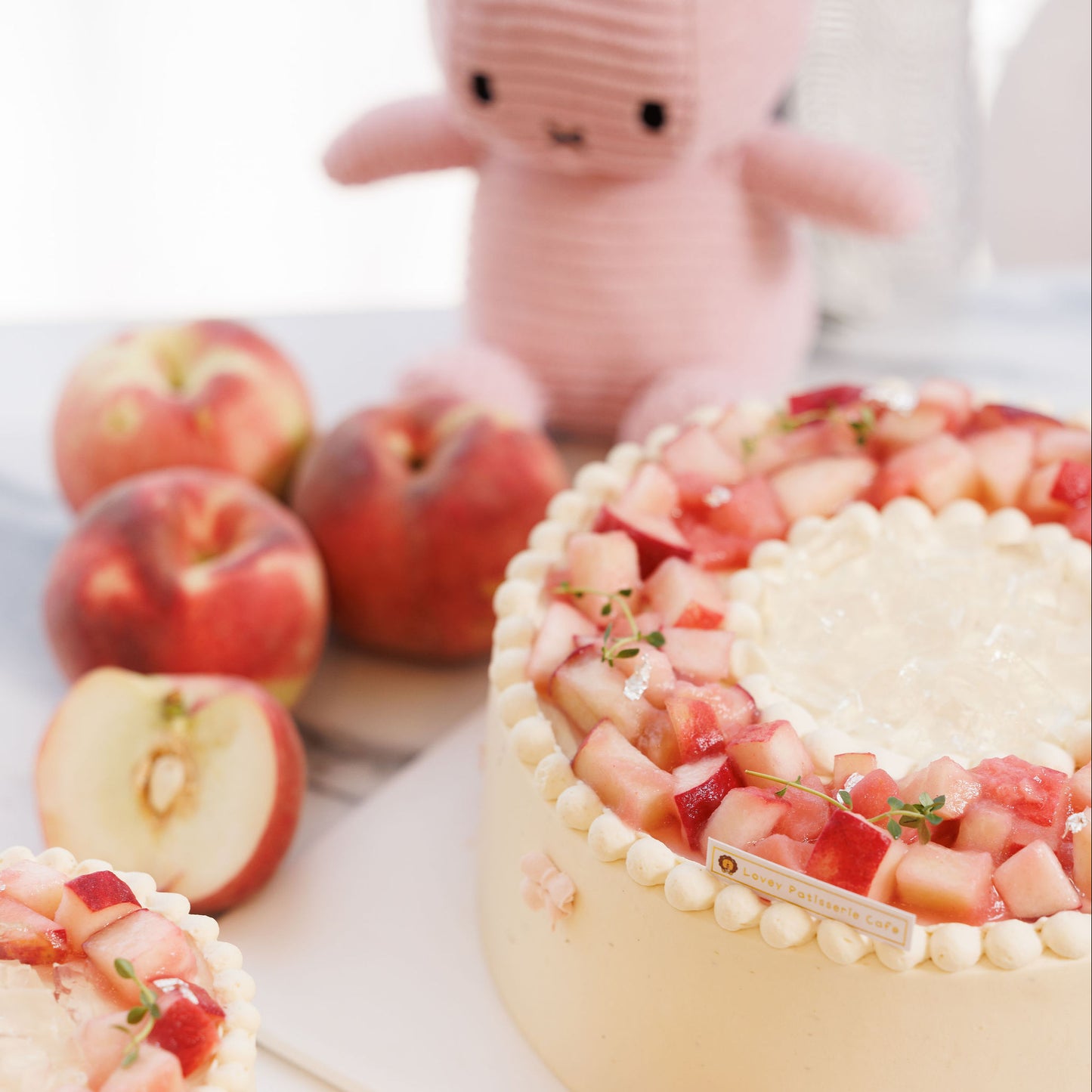 Fresh Peach Lupicia Oolong Shortcake