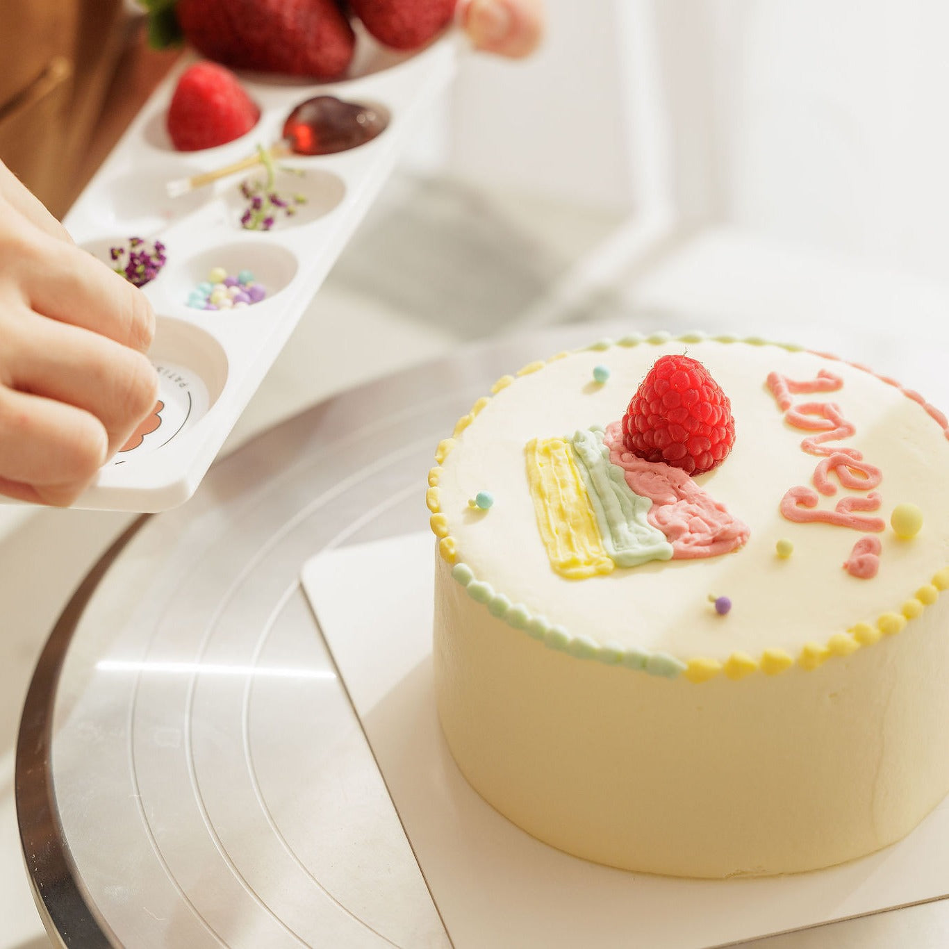 DIY Cake Decorating Experience – Doncaster Only