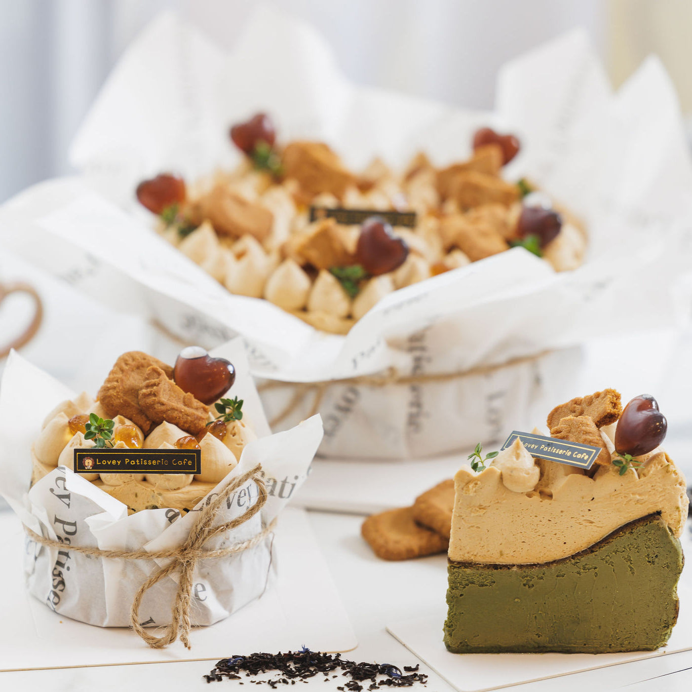 Whole Earl Grey and Matcha Basque Cheesecake, gluten-free and baked with rich tea aromas for a smooth, creamy texture.